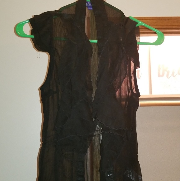 Casual ruffle blouse - Picture 1 of 3